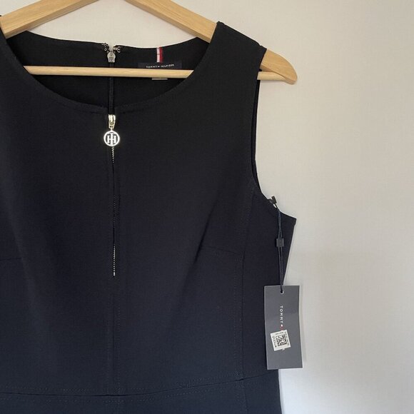 NWT Tommy Hilfiger navy blue sleeveless summer half front zip dress size 8 - Picture 2 of 9